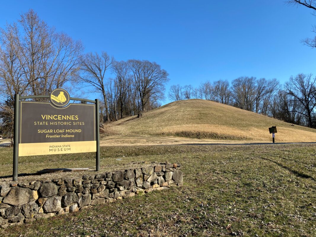 Sugar Loaf Native American Mound Vincennes/Knox County VTB